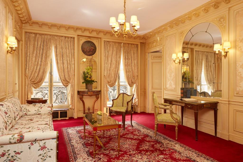 Сьюит (Представительский люкс) отеля Hôtel Raphael, Париж