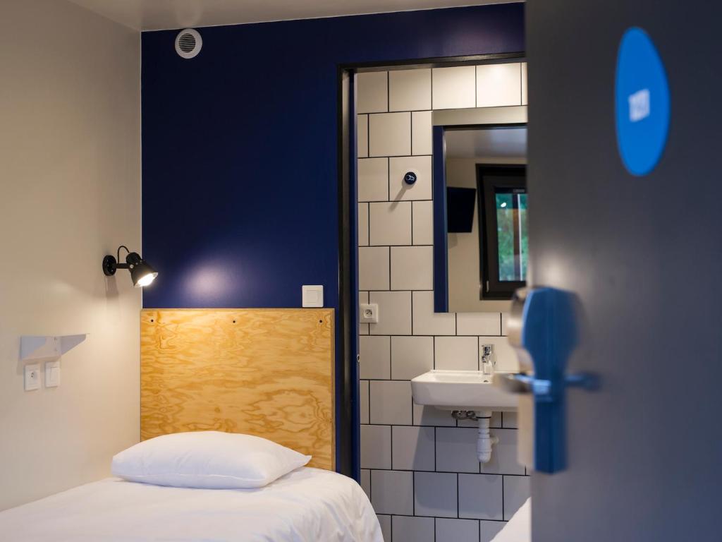 Двухместный (Двухместный номер с 2 отдельными кроватями (только проживание)) отеля Eklo Hotels Lille, Лилль