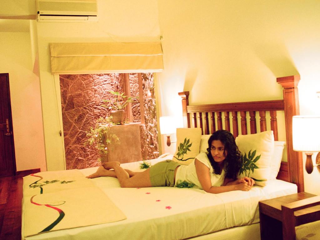 Двухместный (Улучшенный номер с террасой - Занятия йогой и аюрведические процедуры) курортного отеля Siddhalepa Ayurveda Health Resort, Ваддува