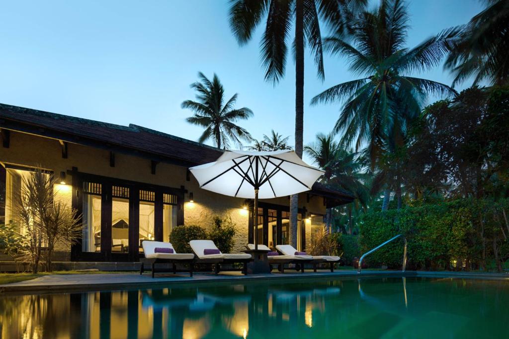 Двухместный (Вилла у бассейна с 2 спальнями и видом на сад.) курортного отеля Anantara Mui Ne Resort, Фантхьет