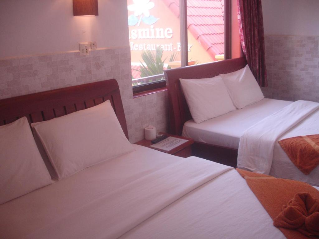 Семейный (Семейный двухместный номер с 1 кроватью) отеля Jasmine Lodge, Сием Рип