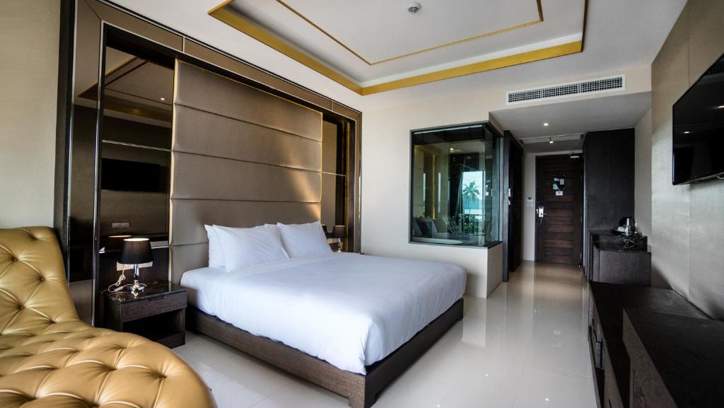 Двухместный (Двухместный номер с 1 кроватью, вид на море) отеля Aqua Resort Phuket, Пхукет