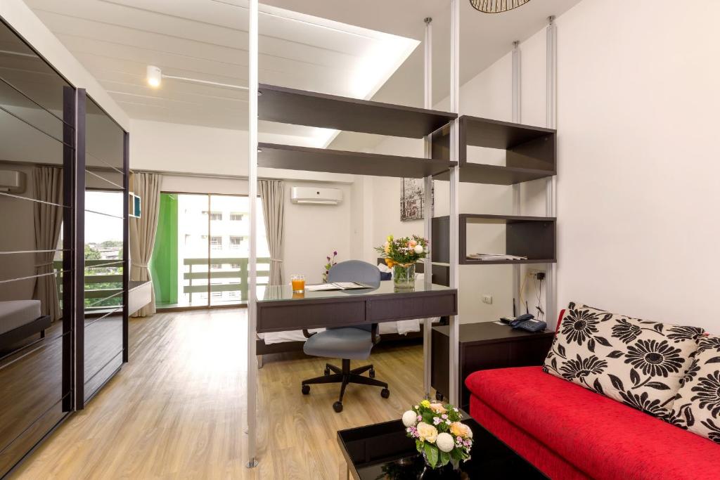 Двухместный (Улучшенный номер Гранд с кроватью размера 