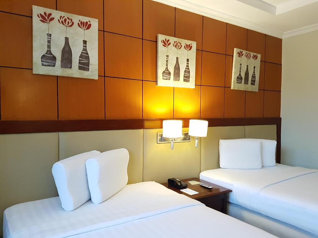Двухместный (Двухместный номер Parklane «Плюс» с 1 кроватью или 2 отдельными кроватями) отеля Cebu Parklane International Hotel, Себу