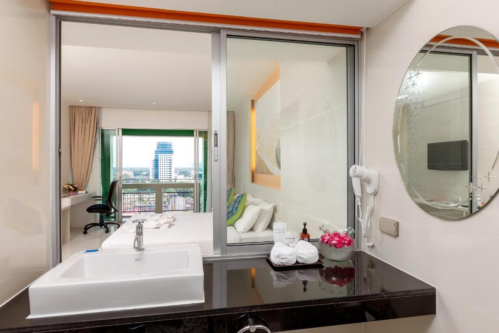 Двухместный (Двухместный номер Делюкс с 1 кроватью), Отель Rompo Mansion Bangkok