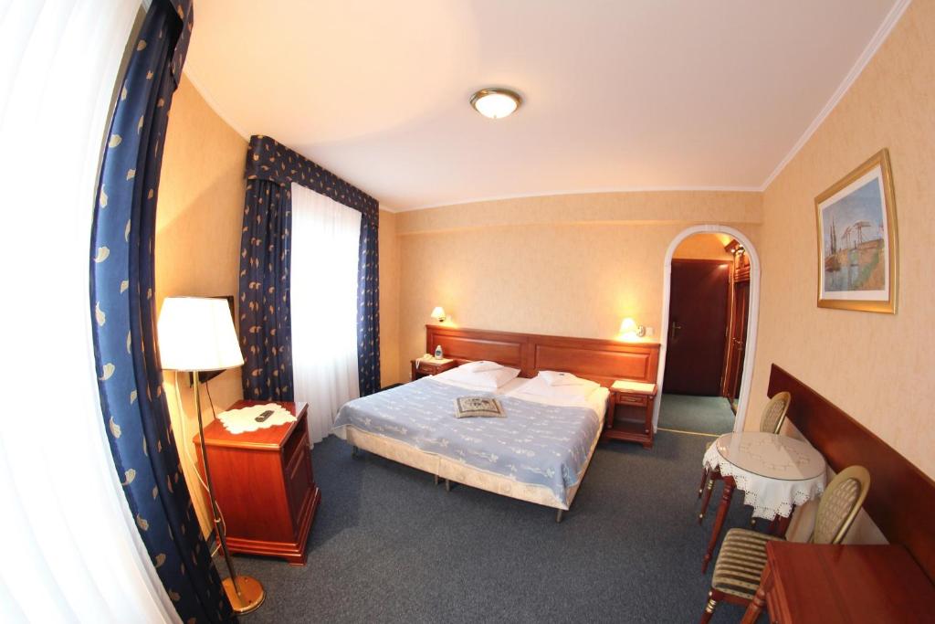 Двухместный (Двухместный номер с 1 кроватью или 2 отдельными кроватями) отеля Adriano Spa, Устронь