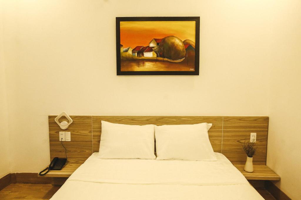 Двухместный (Стандартный номер с кроватью размера «king-size») отеля Red Hotel Da Nang, Дананг