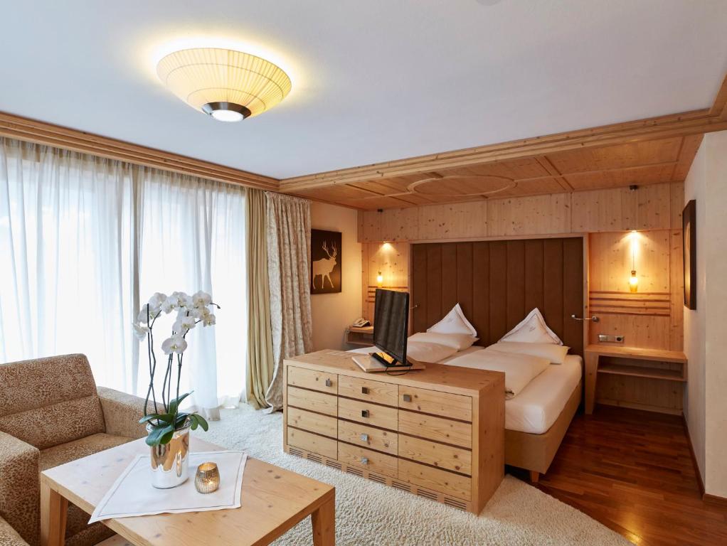 Двухместный (Улучшенный двухместный номер с 1 кроватью) отеля Hotel Auriga, Лех