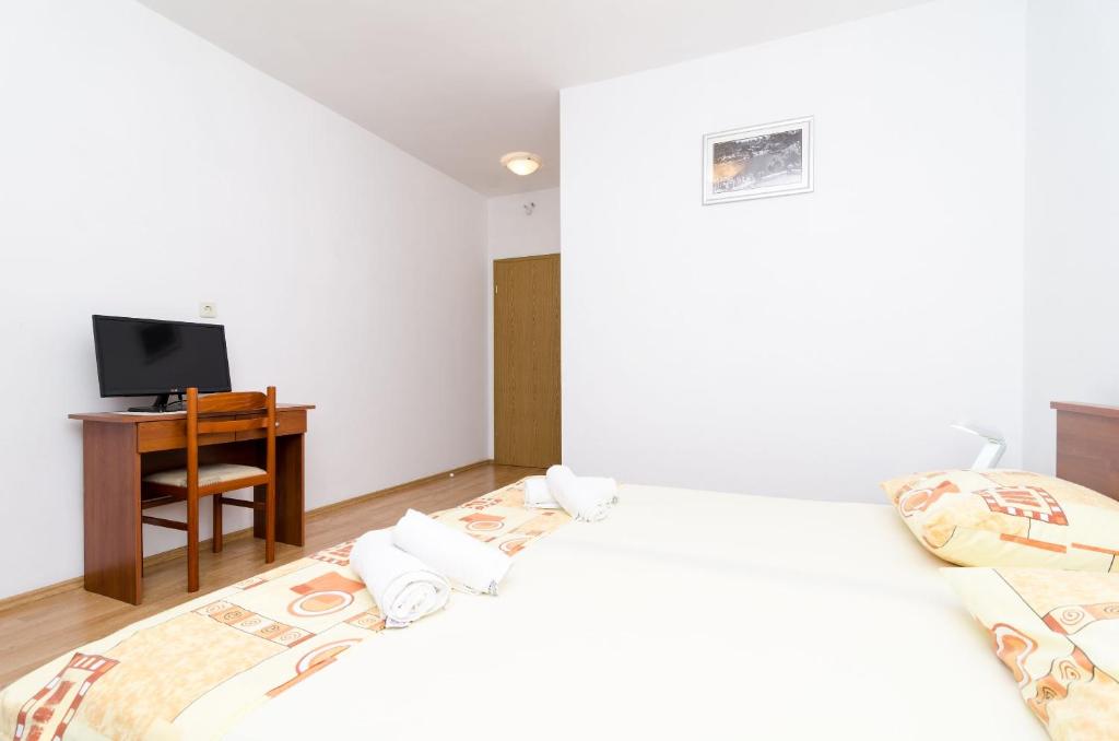 Двухместный (Стандартный двухместный номер с 1 кроватью или 2 отдельными кроватями) гостевого дома Rooms Karla, Полаче