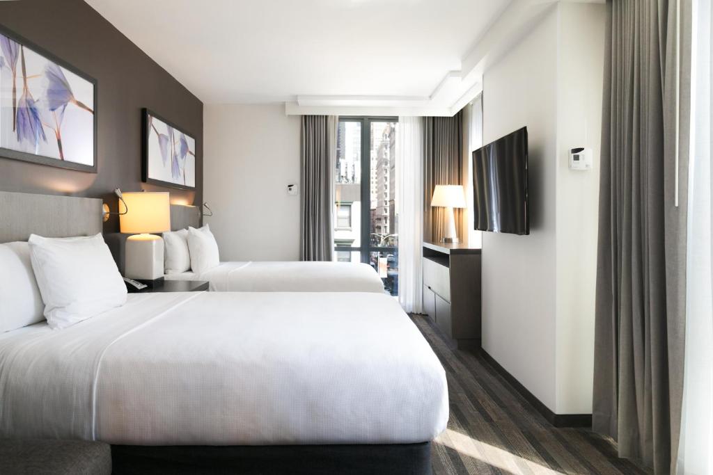 Четырехместный (Номер с 2 кроватями размера «queen-size»), Hyatt House New York/Chelsea