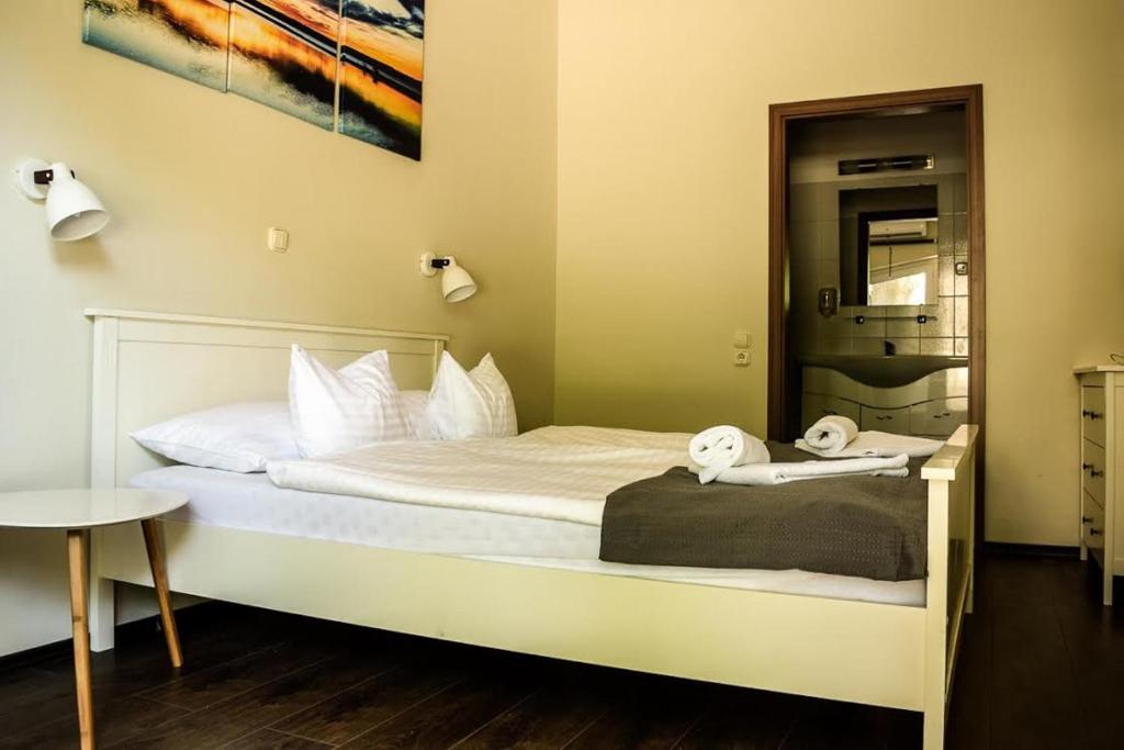 Двухместный (Двухместный номер с 1 кроватью) апарт-отеля Accomo Apartman, Шиофок