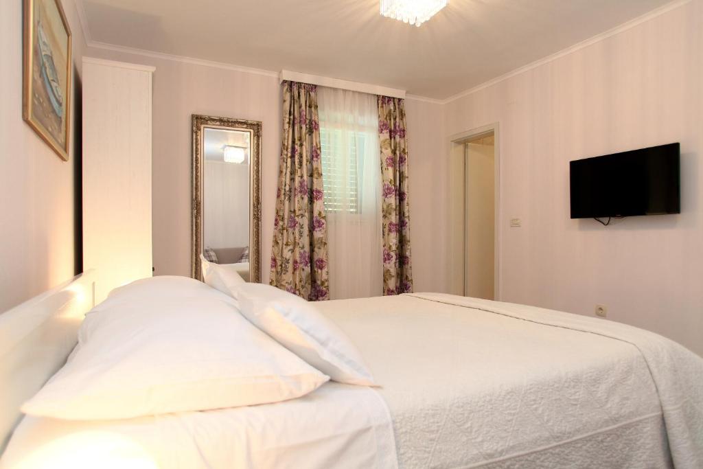 Апартаменты (Апартаменты с 2 спальнями - Дополнительное здание) апартамента Villa Rustica Dalmatia, Сегет-Враница