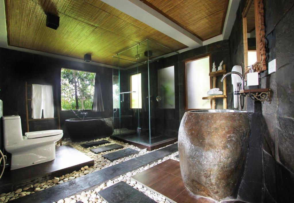 Вилла (One-Bedroom Pool Villa with Complimentary Cultural Retreat Activities), KajaNe Yangloni at Ubud Bali