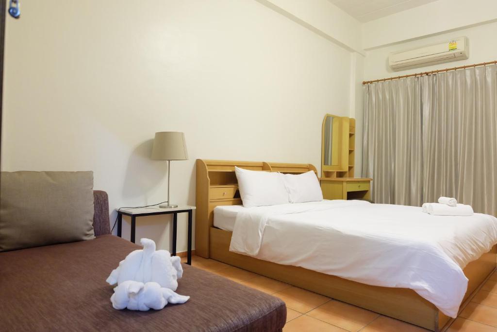 Двухместный (Стандартный двухместный номер с 1 кроватью) отеля Lomsabai, Чонбури