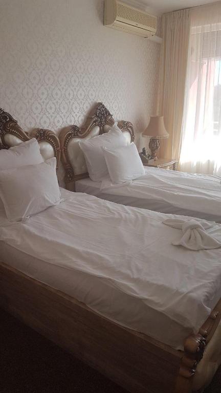 Двухместный (Стандартный двухместный номер с 2 отдельными кроватями - Спа-услуги не включены) отеля Hotel Elit Palace and SPA, Балчик