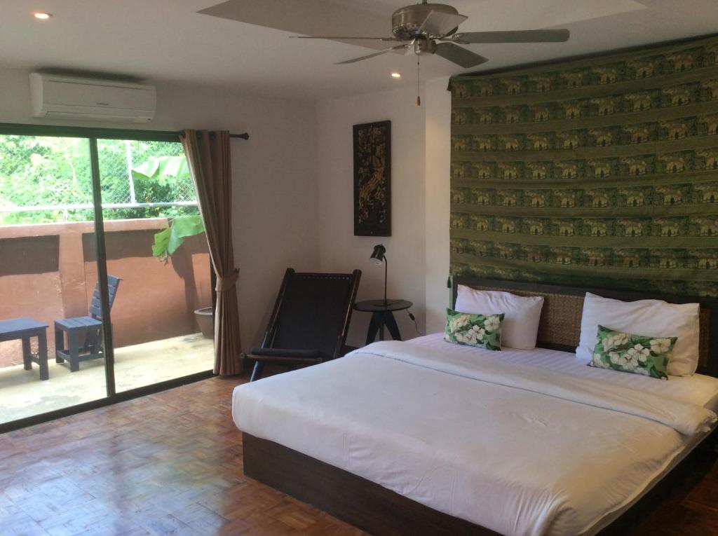 Номер (Бунгало с 2 спальнями) отеля Cocco Resort, Паттайя
