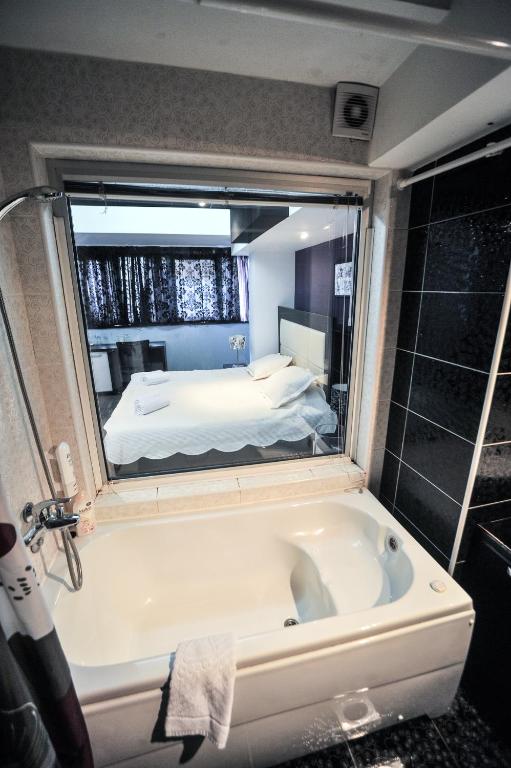 Двухместный (Двухместный номер с 1 кроватью или 2 отдельными кроватями) отеля B&B Rose, Вране