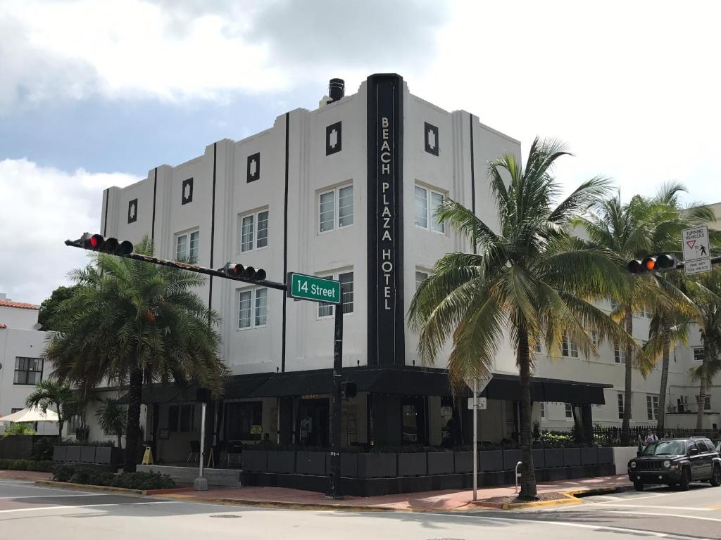 South Beach Plaza Hotel