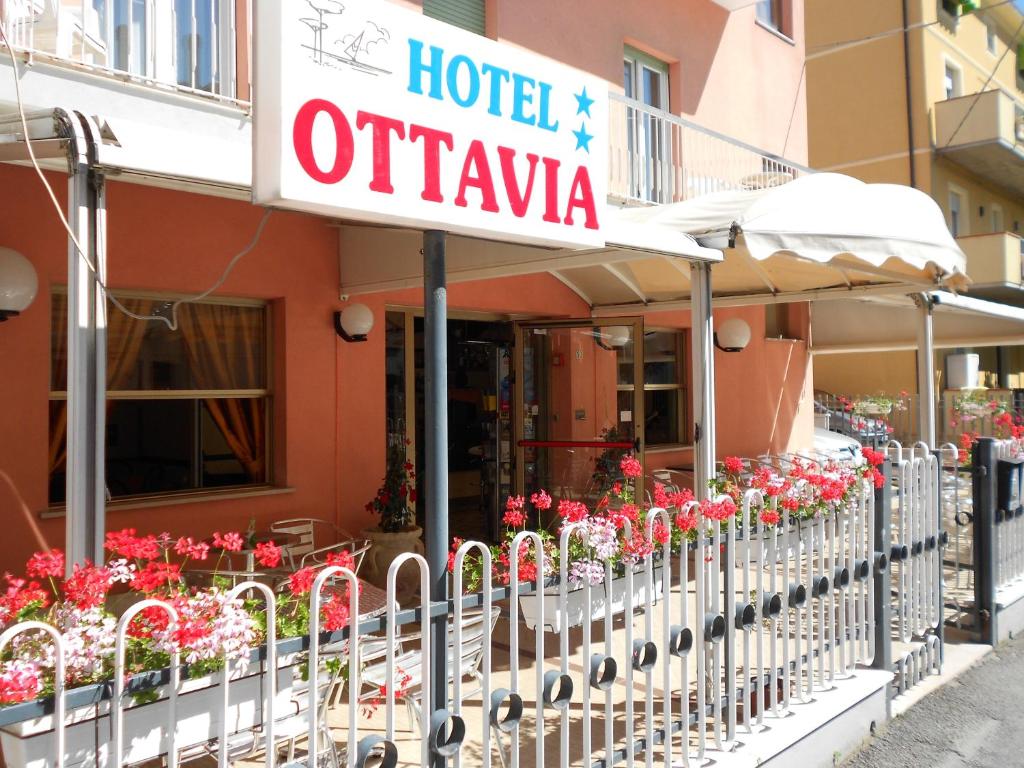 Отель Hotel Ottavia, Римини