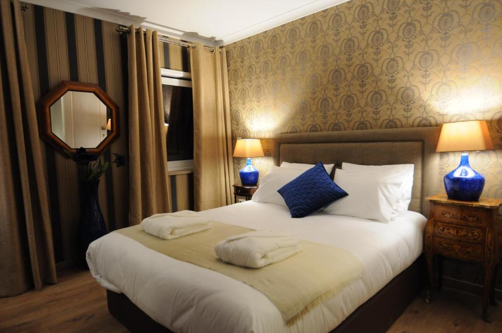 Двухместный (Двухместный номер с 1 кроватью, вид на реку (3-й этаж)) отеля Private Villa Porto, Порту
