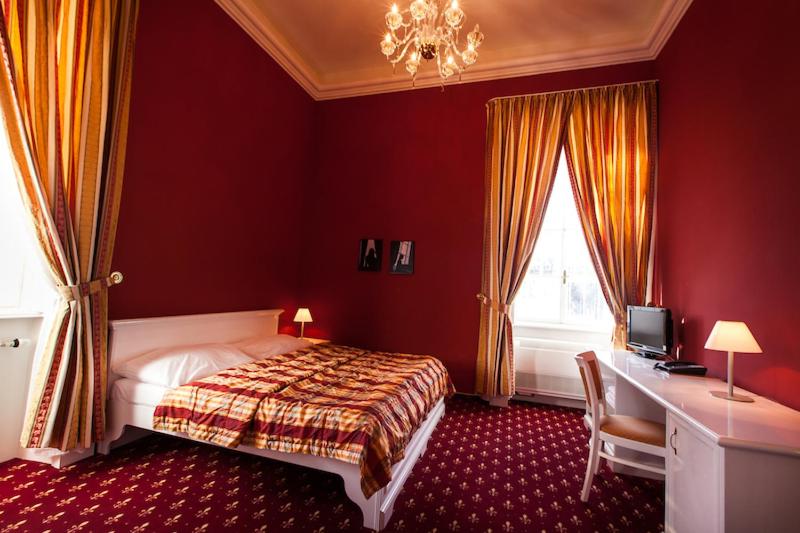 Двухместный (Улучшенный номер с кроватью размера «queen-size») отеля Park Hotel Tartuf, Нитра