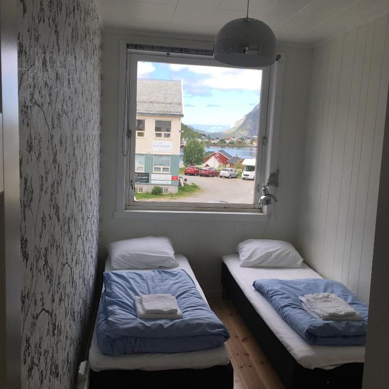 Апартаменты (Апартаменты с 2 спальнями) отеля Lofoten Bed & Breakfast Reine - Rooms & Apartments, Рейне