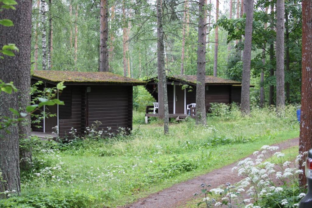 Номер (Коттедж с общей ванной комнатой), Huhtiniemi Camping