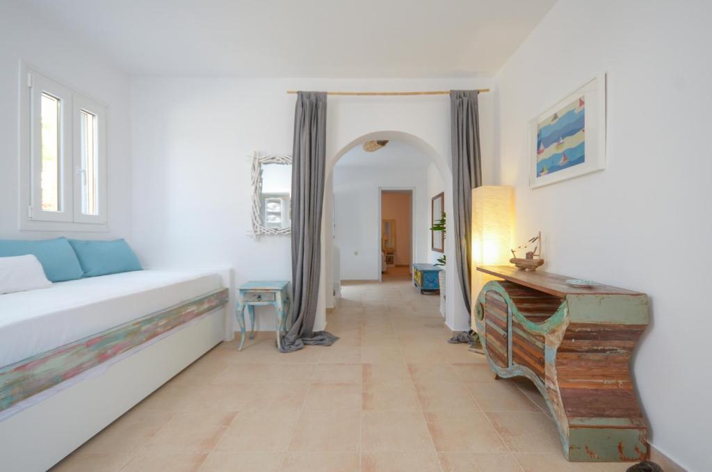 Вилла (Вилла с собственным бассейном), Seaside Naxos | Holiday Villas