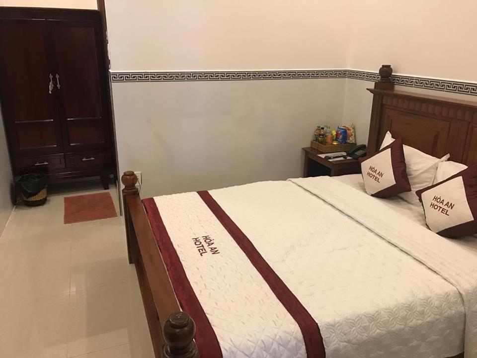 Двухместный (Небольшой двухместный номер с 1 кроватью) отеля Hoa An Hotel, Ратьзя