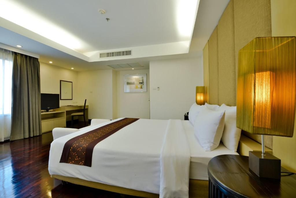 Двухместный (Люкс с 3 спальнями) апарт-отеля Abloom Exclusive Serviced, Бангкок