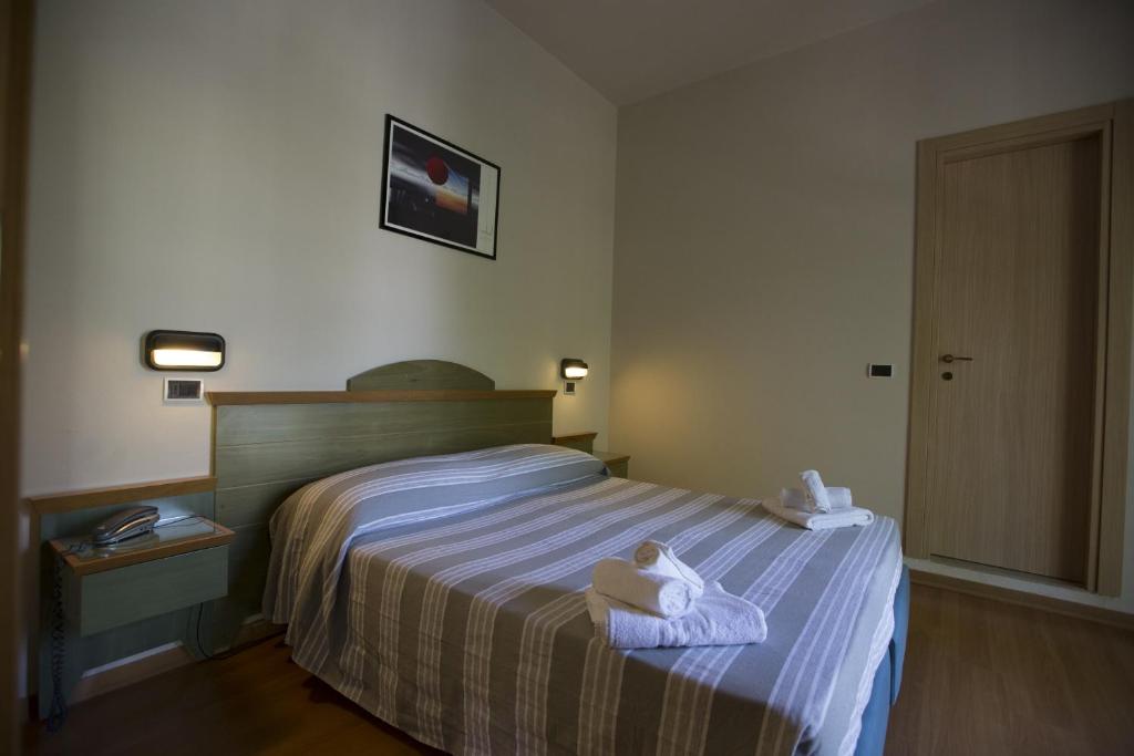 Двухместный (Двухместный номер с 2 отдельными кроватями) отеля Hotel Impero, Римини