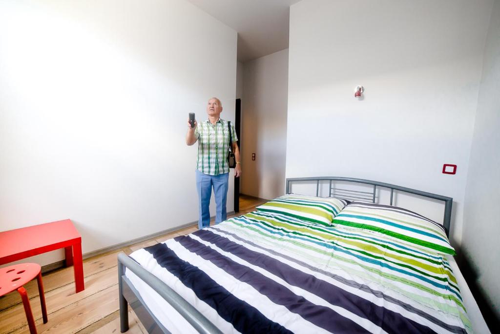 Двухместный (Двухместный номер с 1 кроватью или 2 отдельными кроватями и собственной ванной комнатой) хостела Mjhostel, Люблин