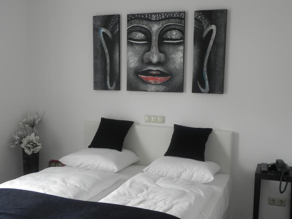 Двухместный (Двухместный номер с 2 отдельными кроватями) отеля Hotel - Restaurant Uit De Kunst, Маастрихт