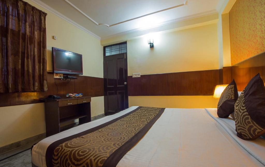 Двухместный (Двухместный номер Делюкс с 1 кроватью и трансфером до аэропорта), Airport Hotel Olive & Blue