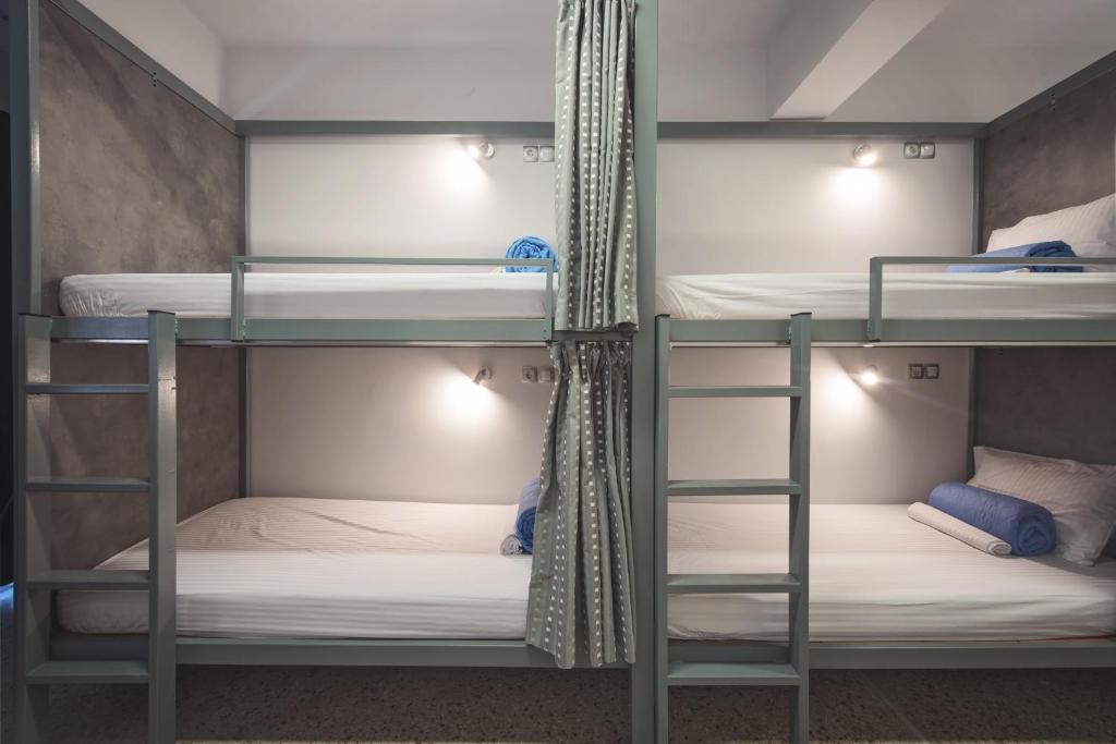 Номер (Кровать в общем 6-местном номере для женщин), Bedbox Hostel