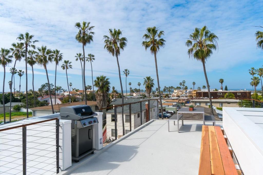 Номер (Дом с 2 спальнями), Steps to the Beach, Rooftop Deck