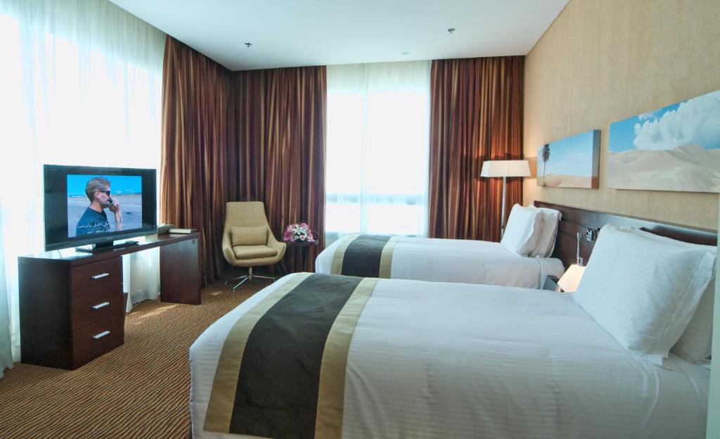 Двухместный (Улучшенный двухместный номер с 2 отдельными кроватями) отеля City Seasons Hotel & Suites Muscat, Маскат