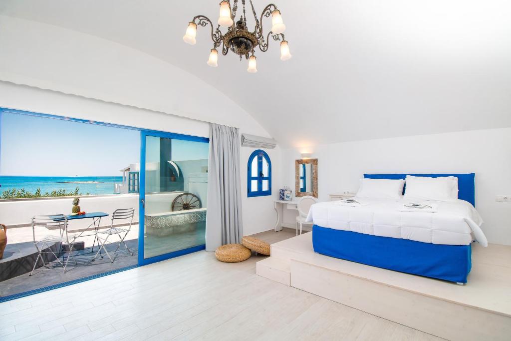 Двухместный (Двухместный номер Делюкс с 1 кроватью или 2 отдельными кроватями и видом на море) апарт-отеля Dimitra Boutique Rooms, Фалираки