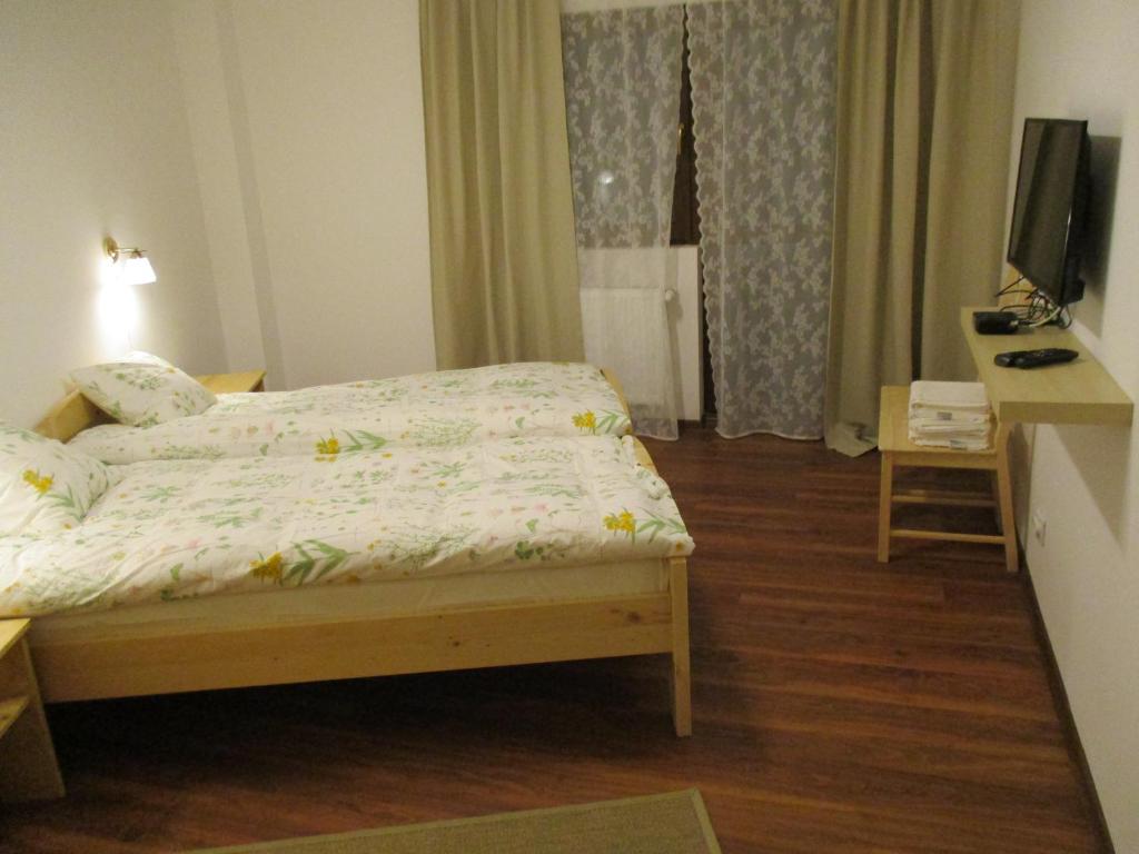 Двухместный (Стандартный двухместный номер с 2 отдельными кроватями) гостевого дома Cabana Poiana Galdei, Алба-Юлия