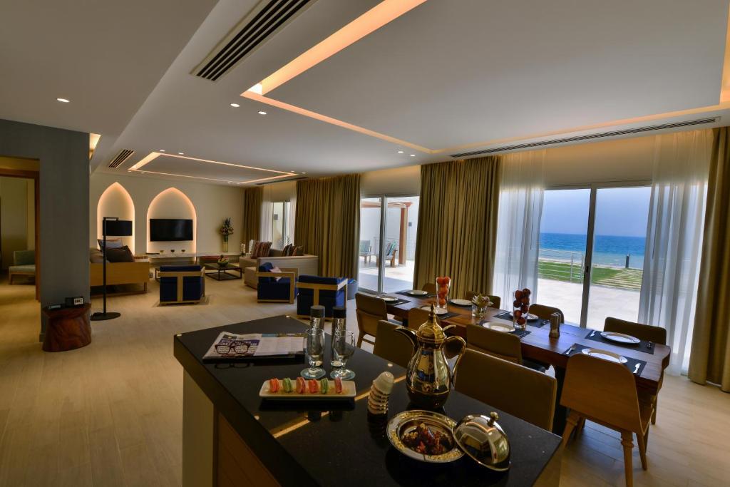 Вилла (Королевская вилла с собственным бассейном — Только для семей) курортного отеля Sealine Beach, a Murwab Resort, Месаид