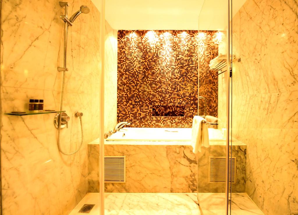 Апартаменты (Two-Bedroom Apartment Staycation) отеля Oakwood Premier Prestige-UB City, Бангалор