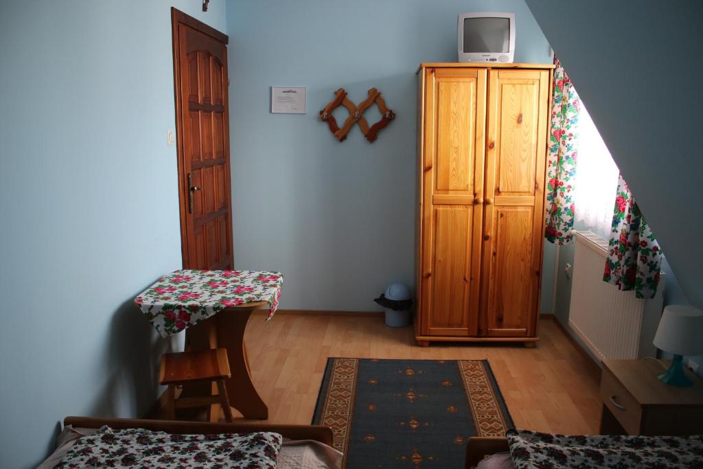 Двухместный (Двухместный номер с 1 кроватью и собственной ванной комнатой вне номера) семейного отеля Pokoje Gościnne Łukaszczyk, Закопане