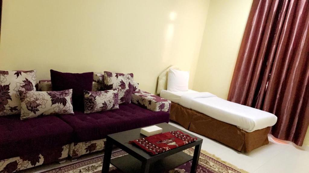 Семейный (Семейный номер) апарт-отеля Jawharet Al Kheir Furnished Apartments, Салала