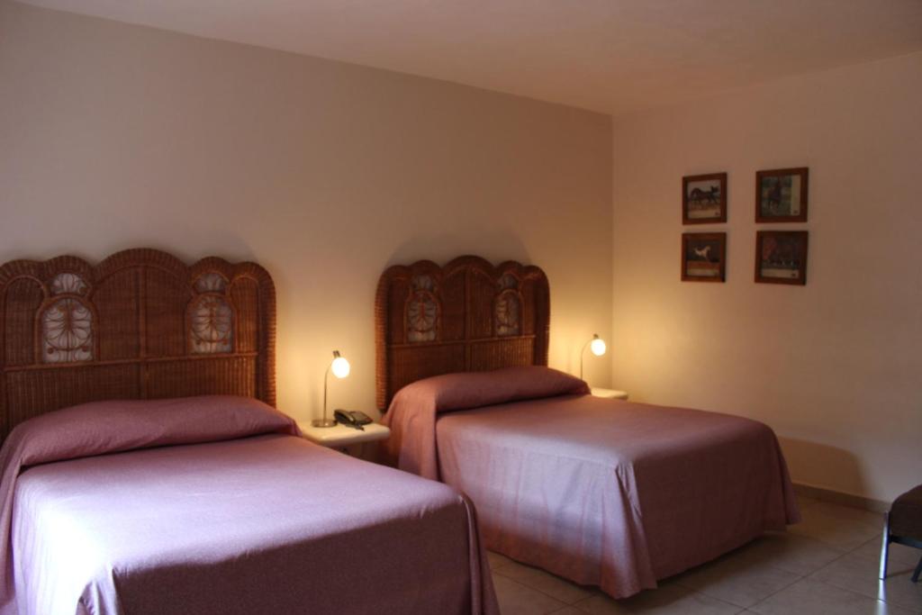 Двухместный (Двухместный номер Estándar с 1 кроватью) отеля Hotel La Plaza de Tequisquiapan, Текискиаппан