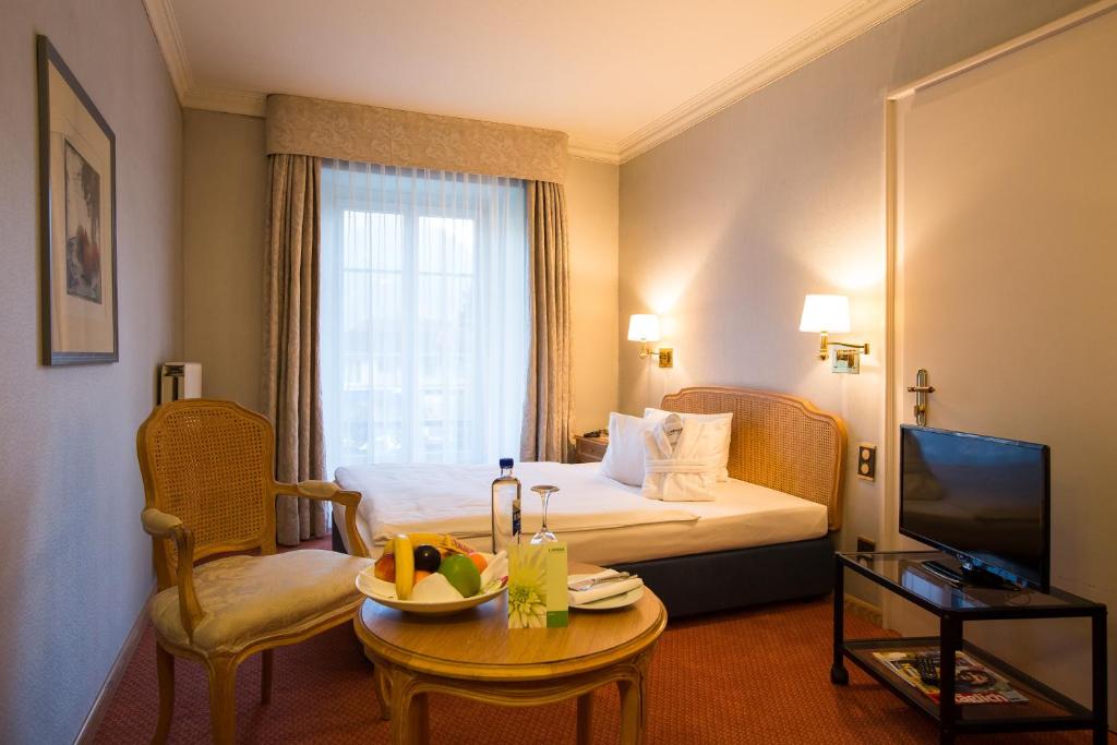 Одноместный (Одноместный номер первого класса) отеля Lindner Grand Hotel Beau Rivage, Интерлакен