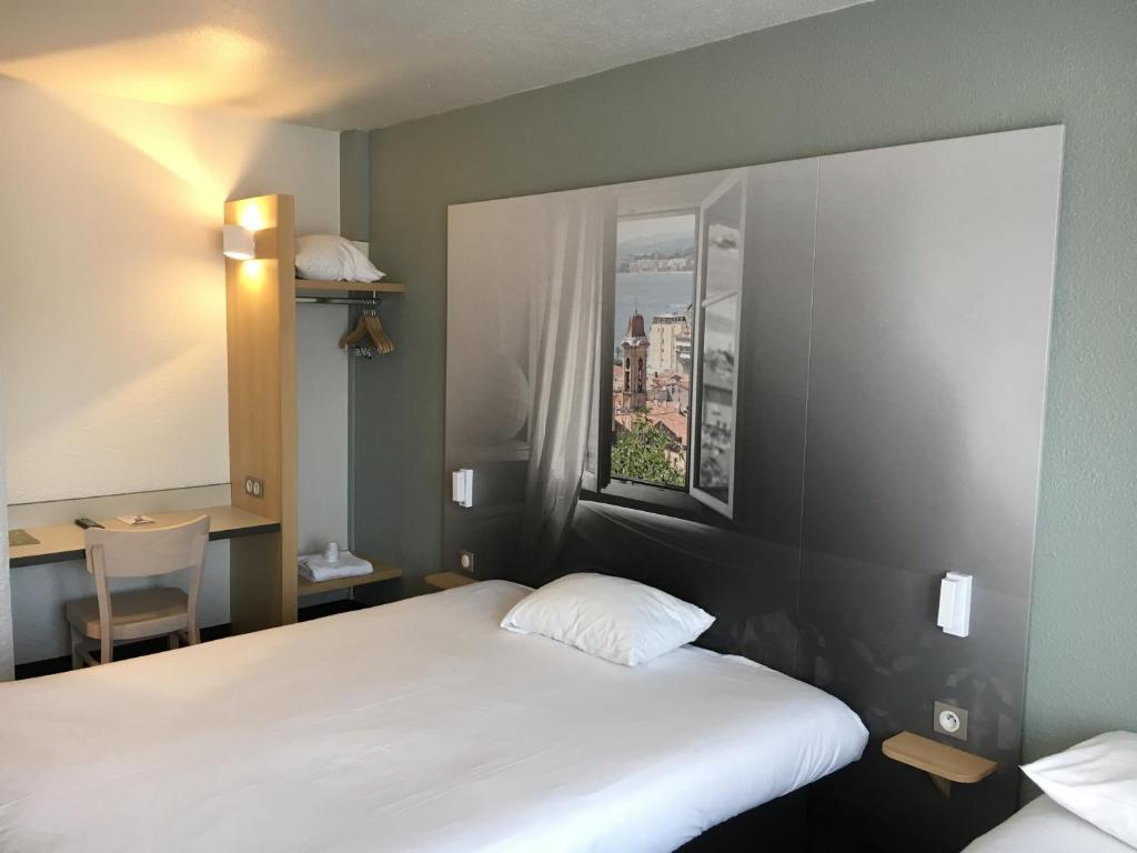 Двухместный (Двухместный номер с 1 кроватью - Подходит для гостей с ограниченными физическими возможностями) отеля B&B Hôtel Villeneuve Loubet Village, Вильнёв-Лубе