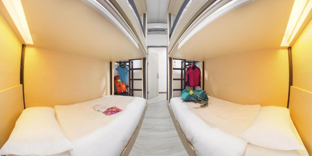 Номер (Кровать в общем номере для женщин с 4 кроватями) хостела Le Bonheur Poshtel, Бангкок