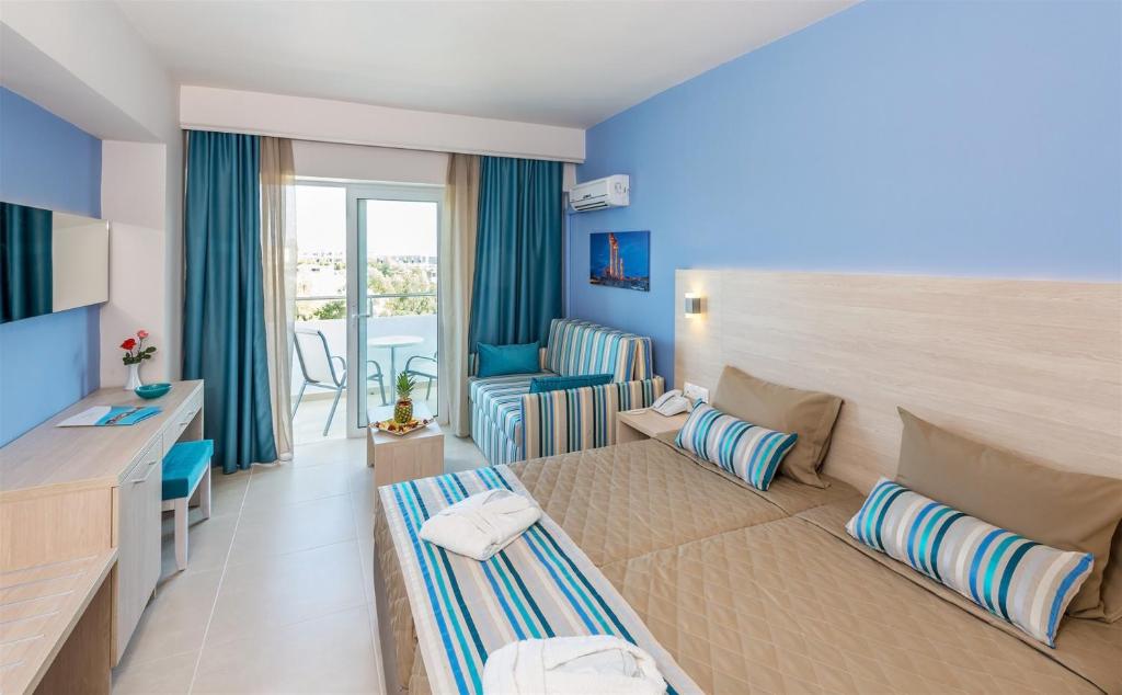 Двухместный (Улучшенный двухместный номер с 1 кроватью или 2 отдельными кроватями, вид на горы) отеля Irene Palace Beach Resort, Колимбия