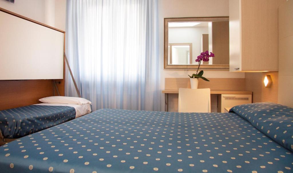 Двухместный (Стандартный двухместный номер с 1 кроватью) отеля Hotel Ca' Serena, Сирмионе