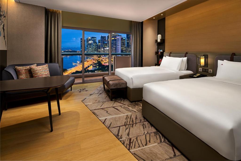 Двухместный (Номер «Премьер» с кроватью размера «king-size» и видом на гавань) отеля Swissotel The Stamford, Сингапур (город)